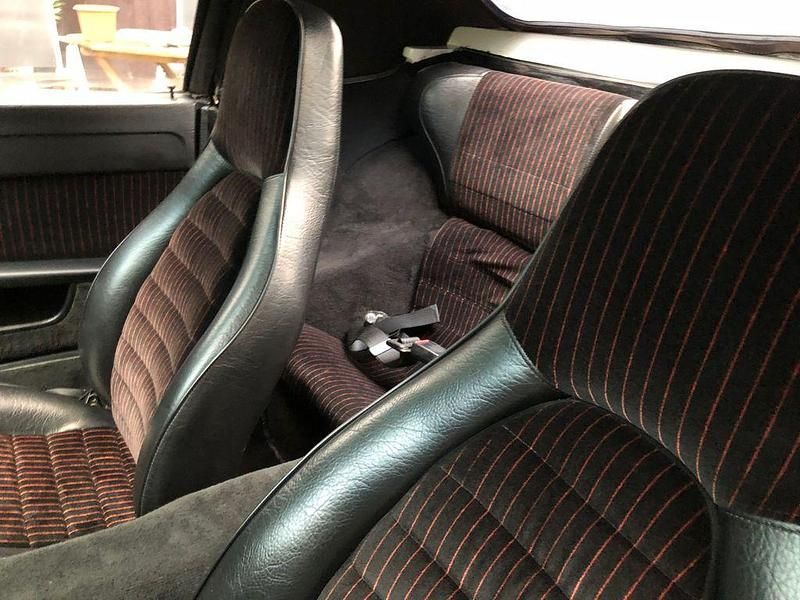 Gebraucht Porsche 924 125 PS (91 kW) 1984 Weiß Coupé