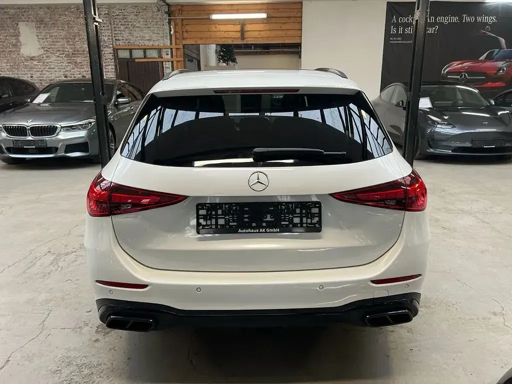 Gebraucht Mercedes C220 AMG line 200 PS (147 kW) 2021 Weiß Limousine