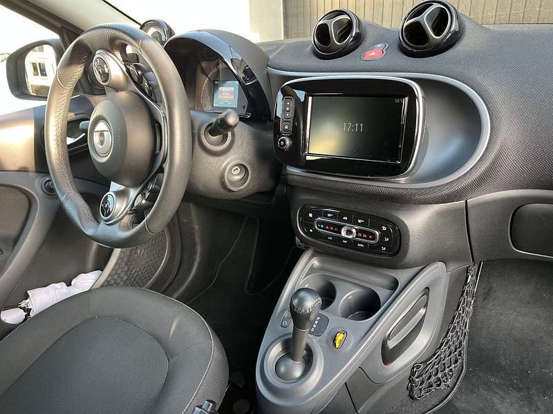 Gebraucht Smart ForFour Brabus 109 PS (80 kW) 2016 Weiß Kleinwagen