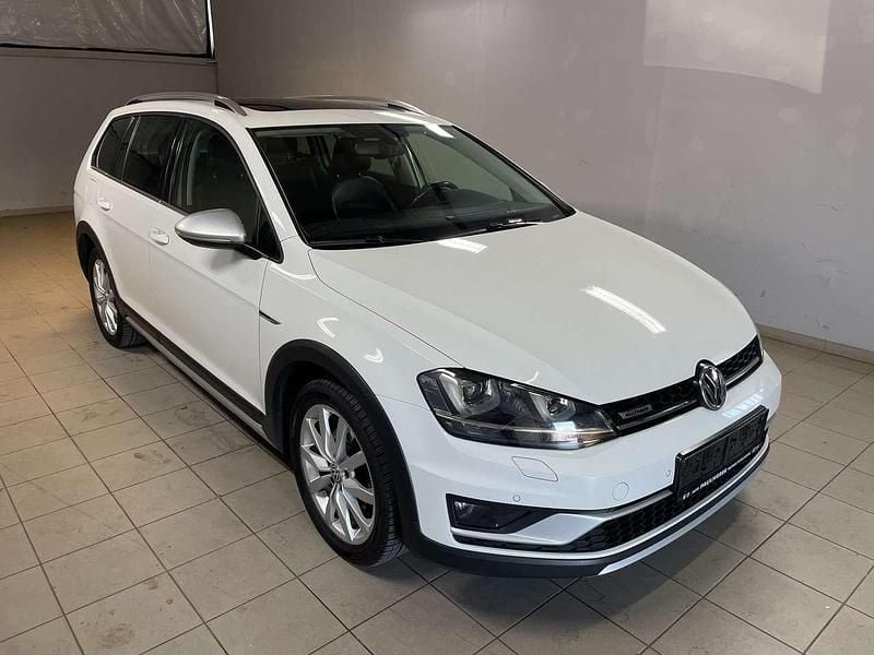 Gebraucht VW Golf Alltrack Basis 110 PS (80 kW) 2015 Pure white Kombi
