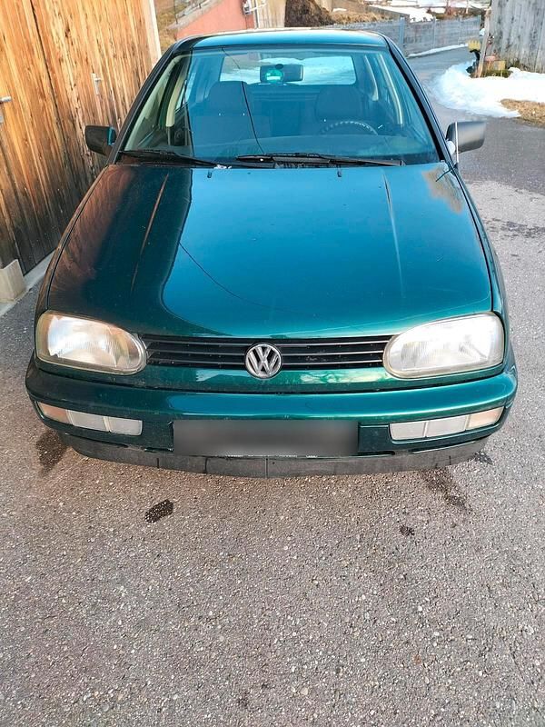 Gebraucht VW Golf III 75 PS (55 kW) 1997 Grün Kleinwagen