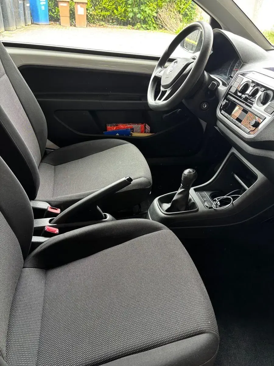 Gebraucht VW up! 60 PS (44 kW) 2017 Weiß Kleinwagen