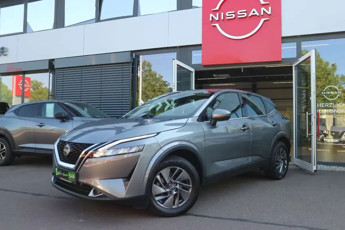 Gebraucht Nissan Qashqai Acenta 140 PS (102 kW) 2022 Grau SUV