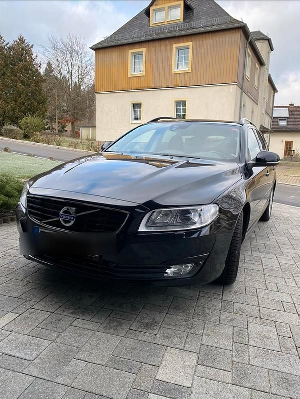 Schwarz Gebraucht 2014 Volvo V70 Kombi | 12.499 € - Bild 1/4