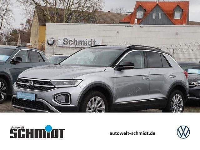 Gebraucht VW T-Roc Style 150 PS (110 kW) 2023 Pyrit silber metallic SUV