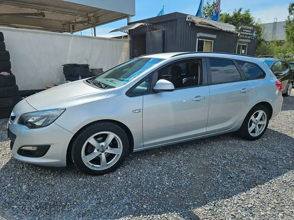 Gebraucht Opel Astra 140 PS (102 kW) 2015 Silber Kombi