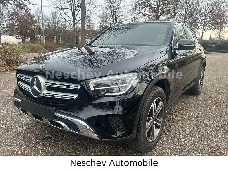 Gebraucht Mercedes GLC220 194 PS (142 kW) 2021 Schwarz SUV