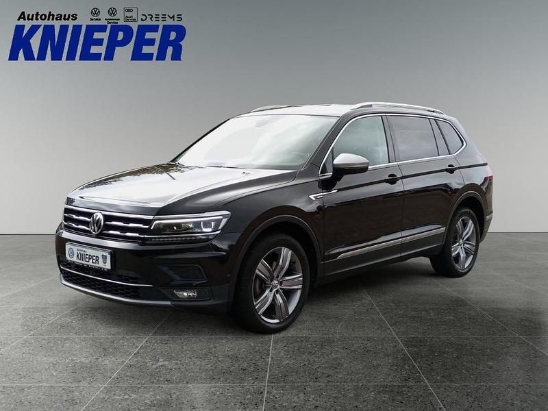 Schwarz Gebraucht 2018 VW Tiguan Allspace Highline SUV | 22.950 € (Fairer Preis) - Bild 1/4