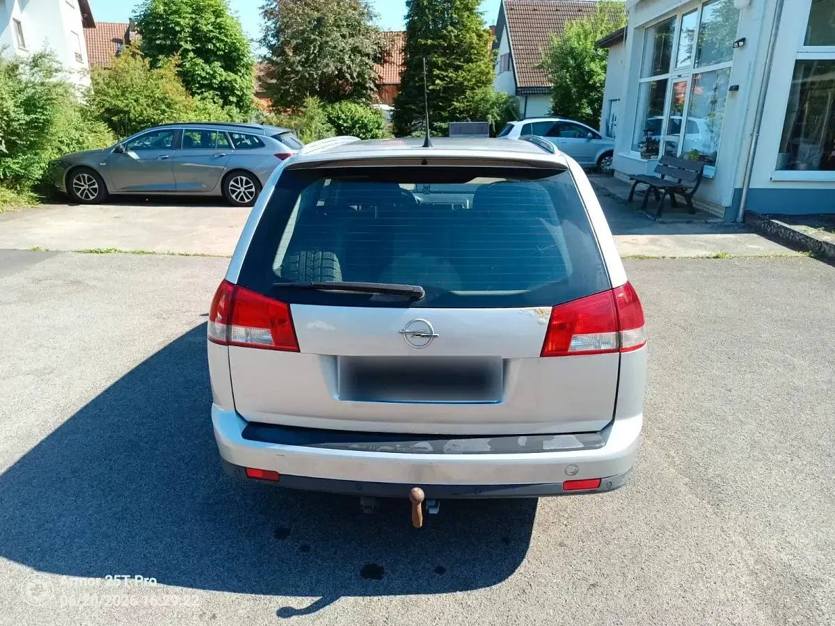 Gebraucht Opel Vectra 155 PS (114 kW) 2006 Silber Kombi