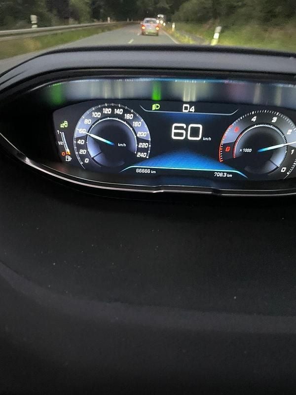 Gebraucht Peugeot 3008 GT 181 PS (133 kW) 2017 Schwarz SUV