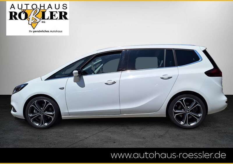 Schneeweiss/summit white Gebraucht 2016 Opel Zafira Innovation Van / Kleinbus | 10.500 € (Superpreis) - Bild 1/4