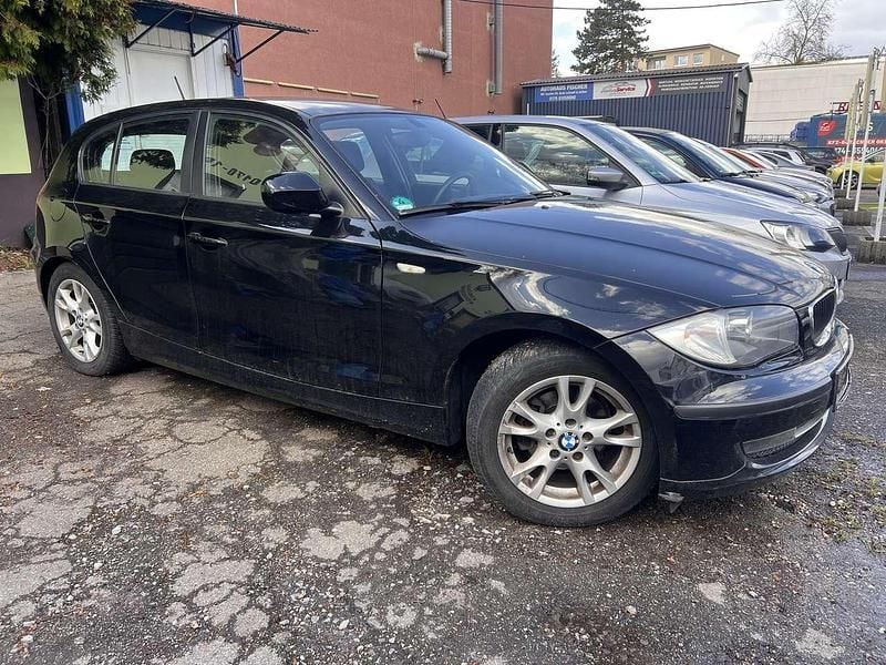 Gebraucht BMW 116 122 PS (89 kW) 2010 Schwarz ii Kleinwagen