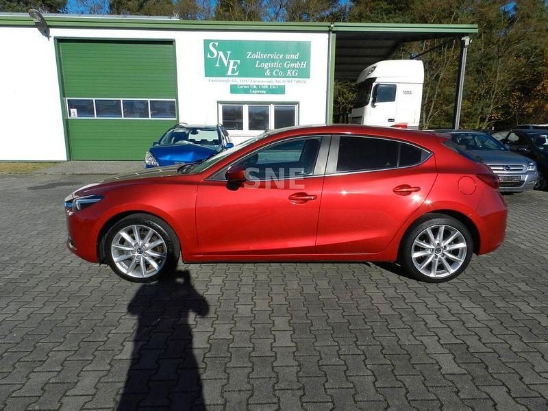 Rot Gebraucht 2018 Mazda 3 Center-Line Limousine | 12.990 € (Guter Preis) - Bild 1/4