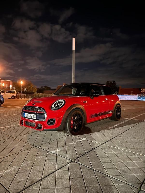 Gebraucht Mini John Cooper Works 299 PS (219 kW) 2016 Rot Kleinwagen