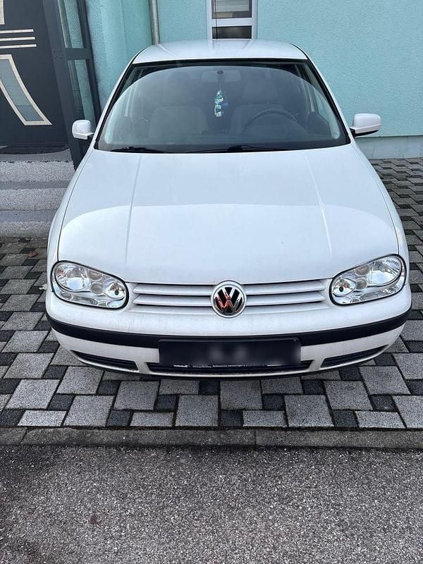 Weiß Gebraucht 1998 VW Golf IV Kombi | 1.200 € (Guter Preis) - Bild 1/4
