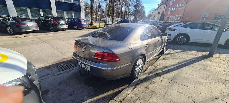 Gebraucht VW Phaeton 245 PS (180 kW) 2010 Braun Limousine