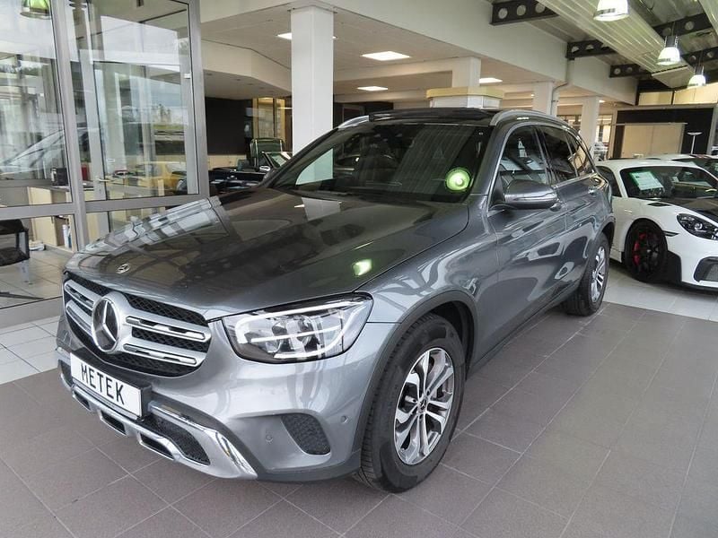 Grau Gebraucht 2020 Mercedes GLC220 SUV | 23.980 € (Superpreis) - Bild 1/4