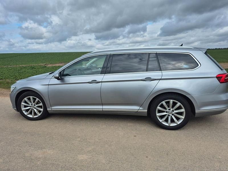Gebraucht VW Passat Highline 150 PS (110 kW) 2018 Silber Kombi