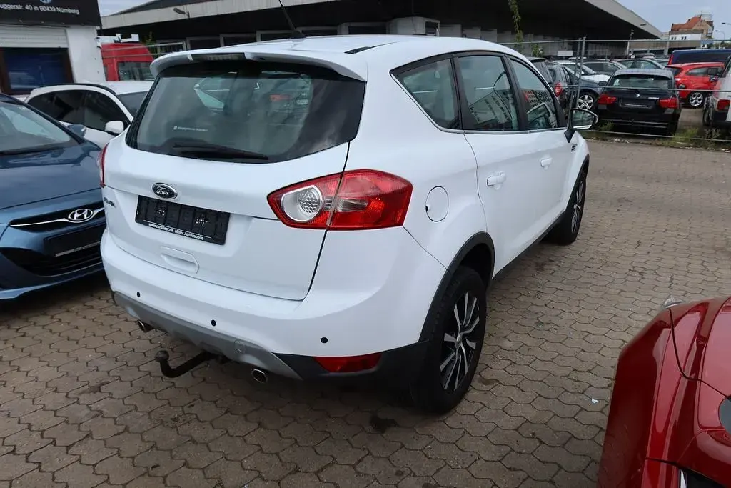 Gebraucht Ford Kuga Champions Edition 140 PS (102 kW) 2012 Weiß SUV