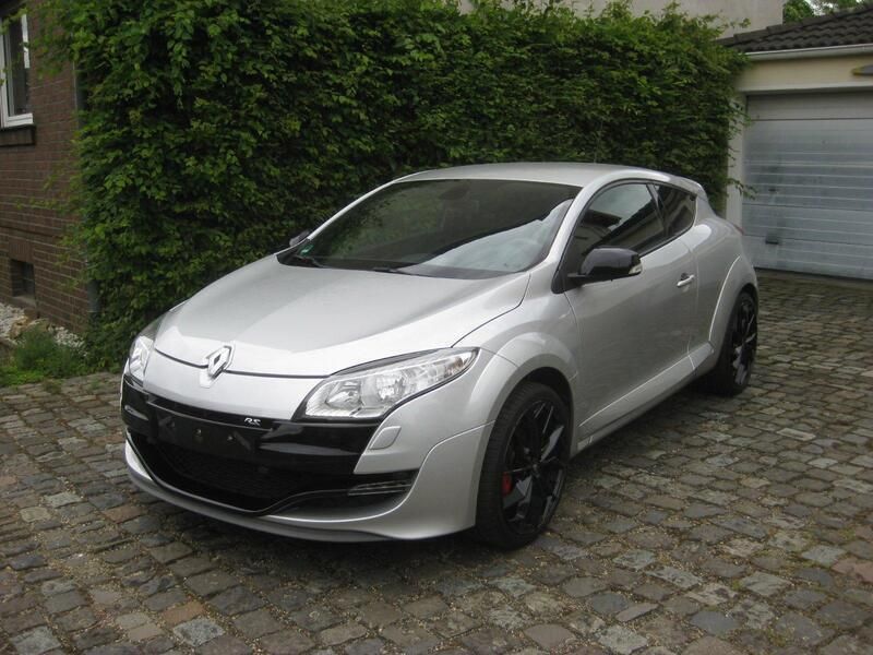 Silber Gebraucht 2012 Renault Mégane III R.S. Coupé | 15.700 € (Fairer Preis) - Bild 1/4