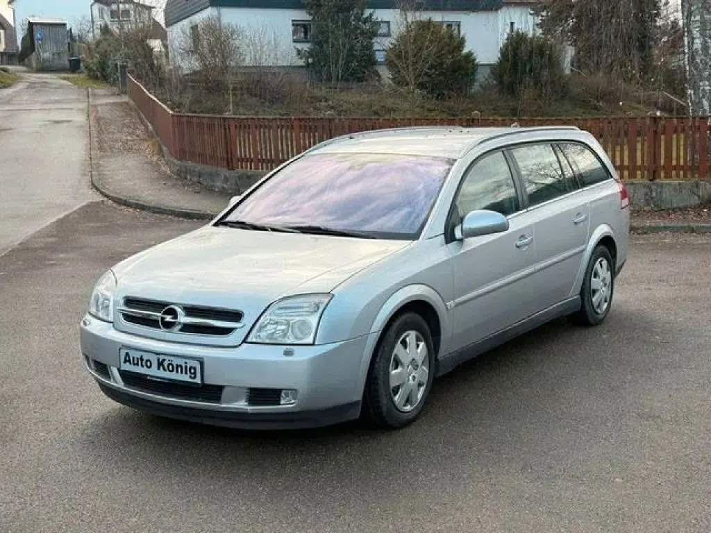 Second-hand Opel Vectra 150 CP (110 kW) 2004 Argintiu Break