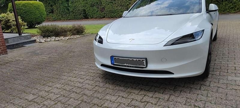 Gebraucht Tesla Model 3 RWD 208 kW (283 PS) 2024 Limousine