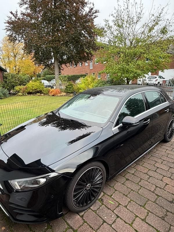 Gebraucht Mercedes A220 AMG line 190 PS (139 kW) 2019 Schwarz Kleinwagen
