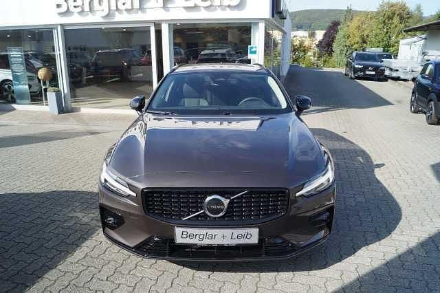 Gebraucht 2023 Volvo V60 Kombi | 36.990 € (Fairer Preis) - Bild 1/4