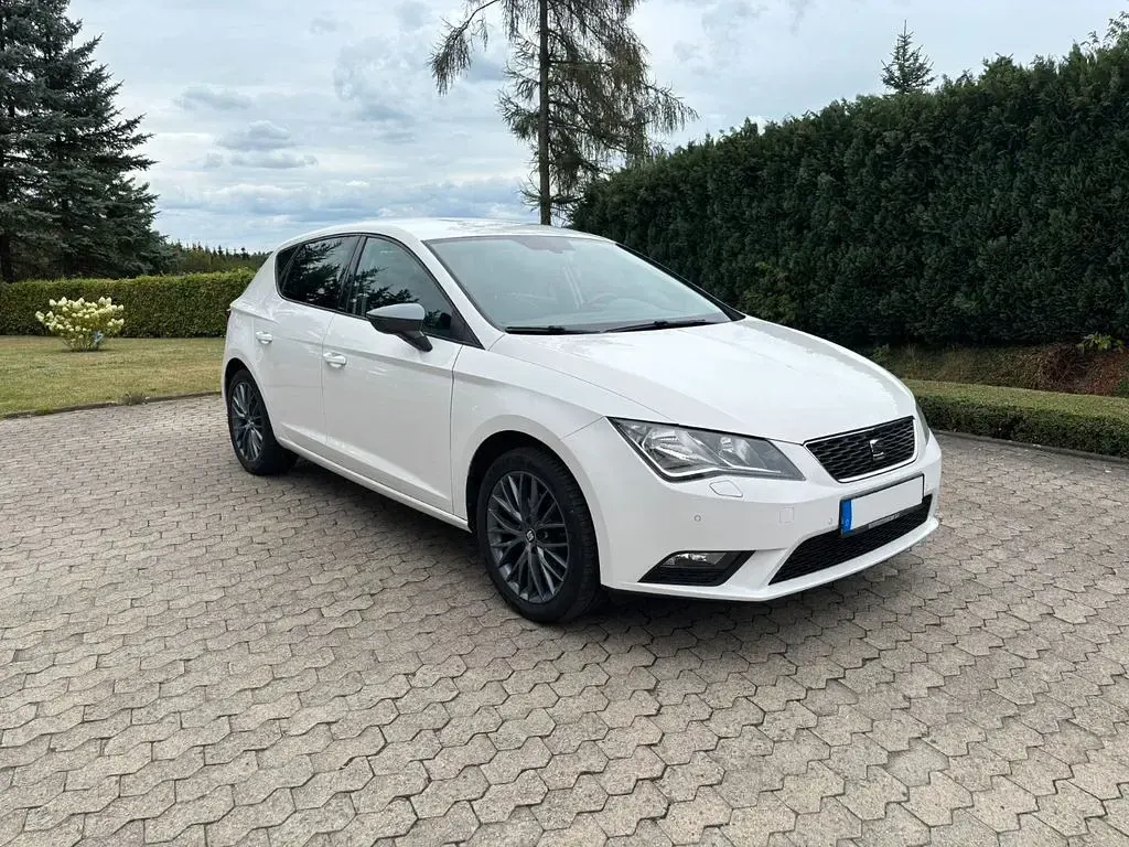 Gebraucht Seat Leon CONNECT 125 PS (91 kW) 2016 Weiß Limousine