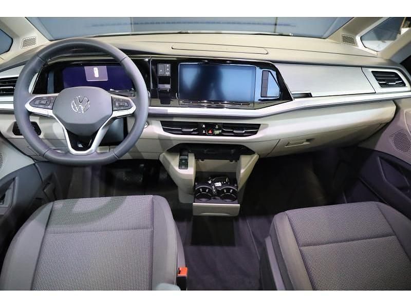 Gebraucht VW Multivan Life 150 PS (110 kW) 2024 Grau Van