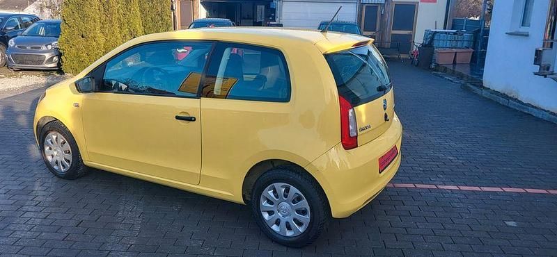 Gebraucht Skoda Citigo Active 60 PS (44 kW) 2014 Gelb Kleinwagen