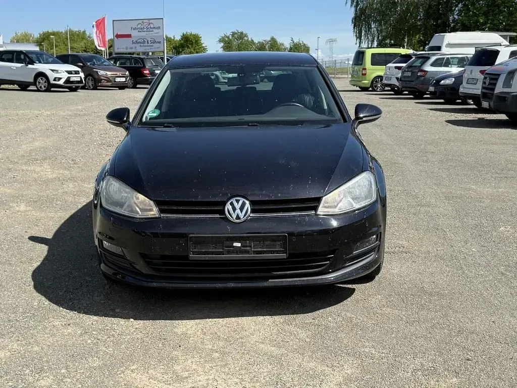Gebraucht VW Golf VII Trendline 86 PS (63 kW) 2013 Schwarz metallic Limousine