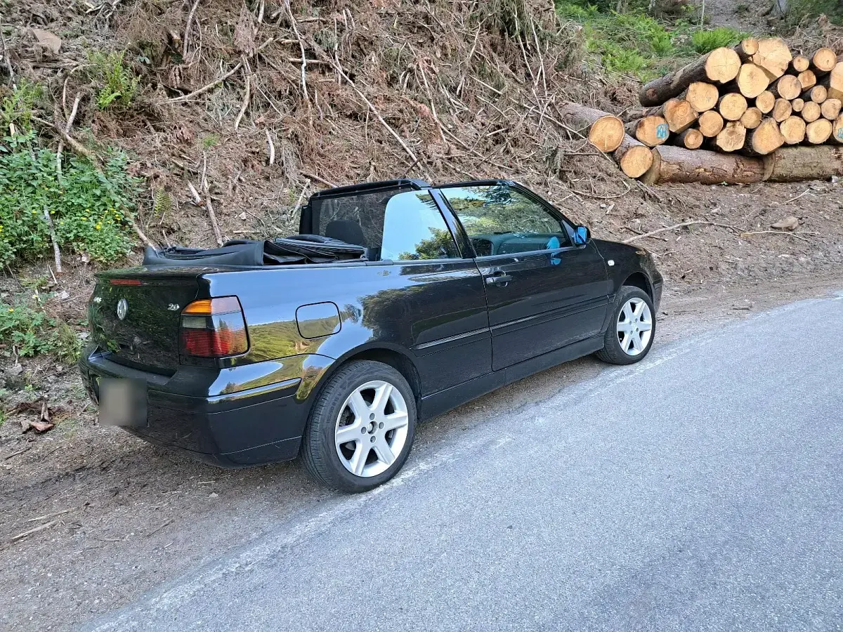Gebraucht VW Golf Cabriolet 116 PS (85 kW) 2002 Schwarz Cabrio
