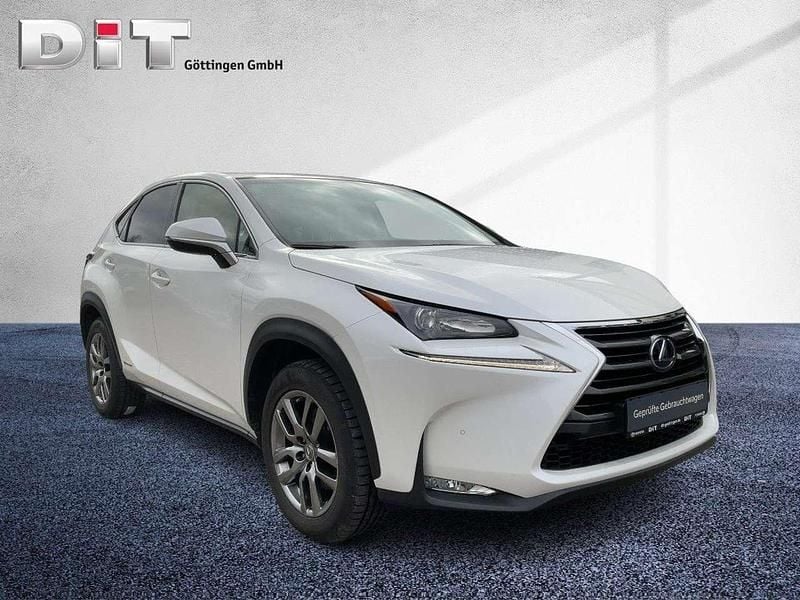 Gebraucht Lexus NX300h Executive Line 197 PS (144 kW) 2017 Sonic white metallic SUV