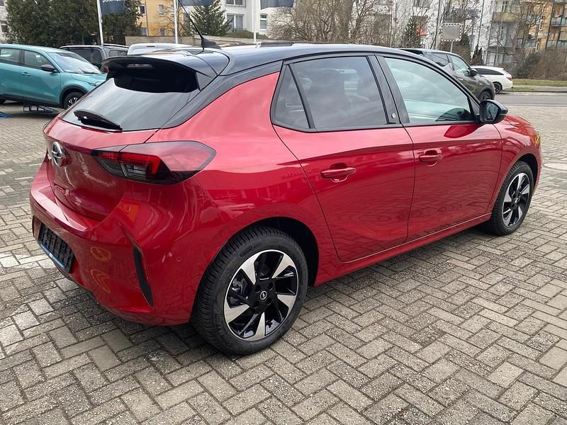 Gebraucht Opel Corsa-e 100 kW (136 PS) 2024 Andere farbe Kleinwagen