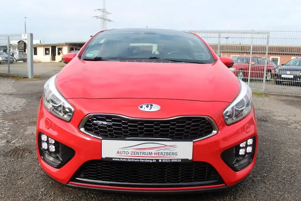 Gebraucht Kia ProCeed GT-Track 204 PS (150 kW) 2013 Rot Kleinwagen