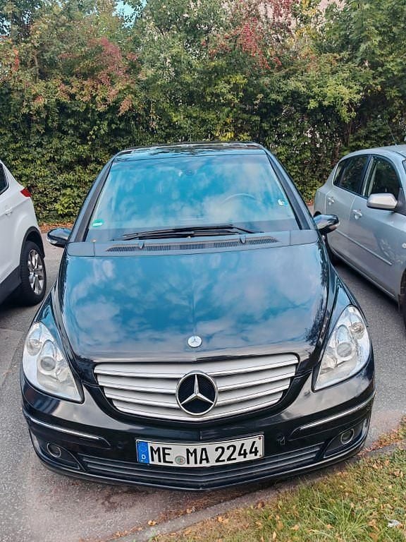 Schwarz Gebraucht 2007 Mercedes B200 Van / Kleinbus | 2.000 € (Guter Preis) - Bild 1/4