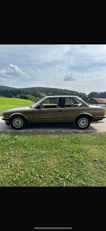 Gebraucht BMW 316 90 PS (66 kW) 1984 Beige Coupé