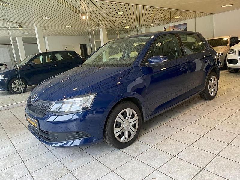 Blau Gebraucht 2017 Skoda Fabia Cool Edition Kleinwagen | 7.950 € (Guter Preis) - Bild 1/4