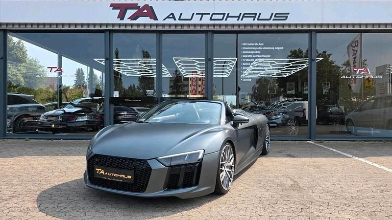 Grau Gebraucht 2018 Audi R8 Spyder Exclusive Cabrio | 117.990 € (Superpreis) - Bild 1/4