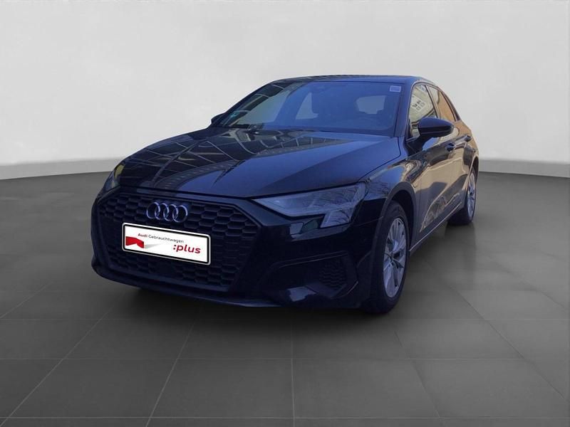 Gebraucht Audi A3 Sportback e-tron Design 204 PS (150 kW) 2023 Schwarz Kleinwagen