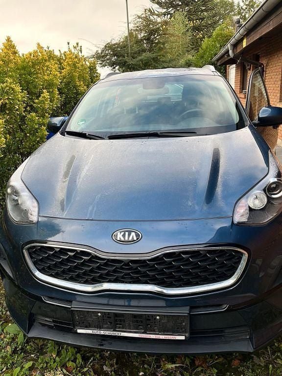 Blau Gebraucht 2021 Kia Sportage Edition 7 SUV | 17.900 € (Guter Preis) - Bild 1/4