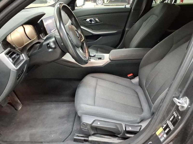 Gebraucht BMW 330e Advantage 184 PS (135 kW) 2020 Mineralgrau metallic Kombi