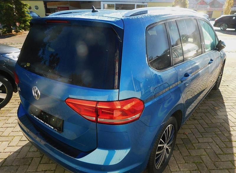 Gebraucht VW Touran Sound 150 PS (110 kW) 2018 Blau Van / Kleinbus