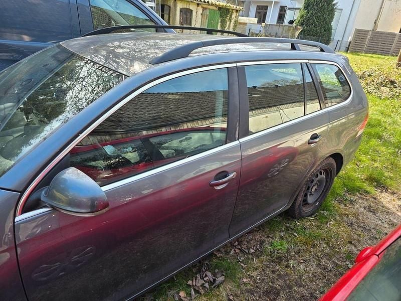 Gebraucht VW Golf V Comfortline 105 PS (77 kW) 2007 Grau Kombi