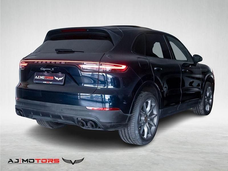 Gebraucht Porsche Cayenne S 441 PS (324 kW) 2018 Schwarz SUV