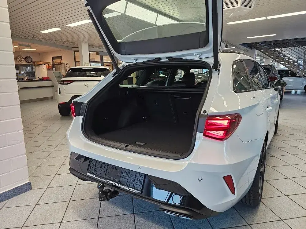 Neu Cupra Leon 150 PS (110 kW) 2025 Weiß Limousine