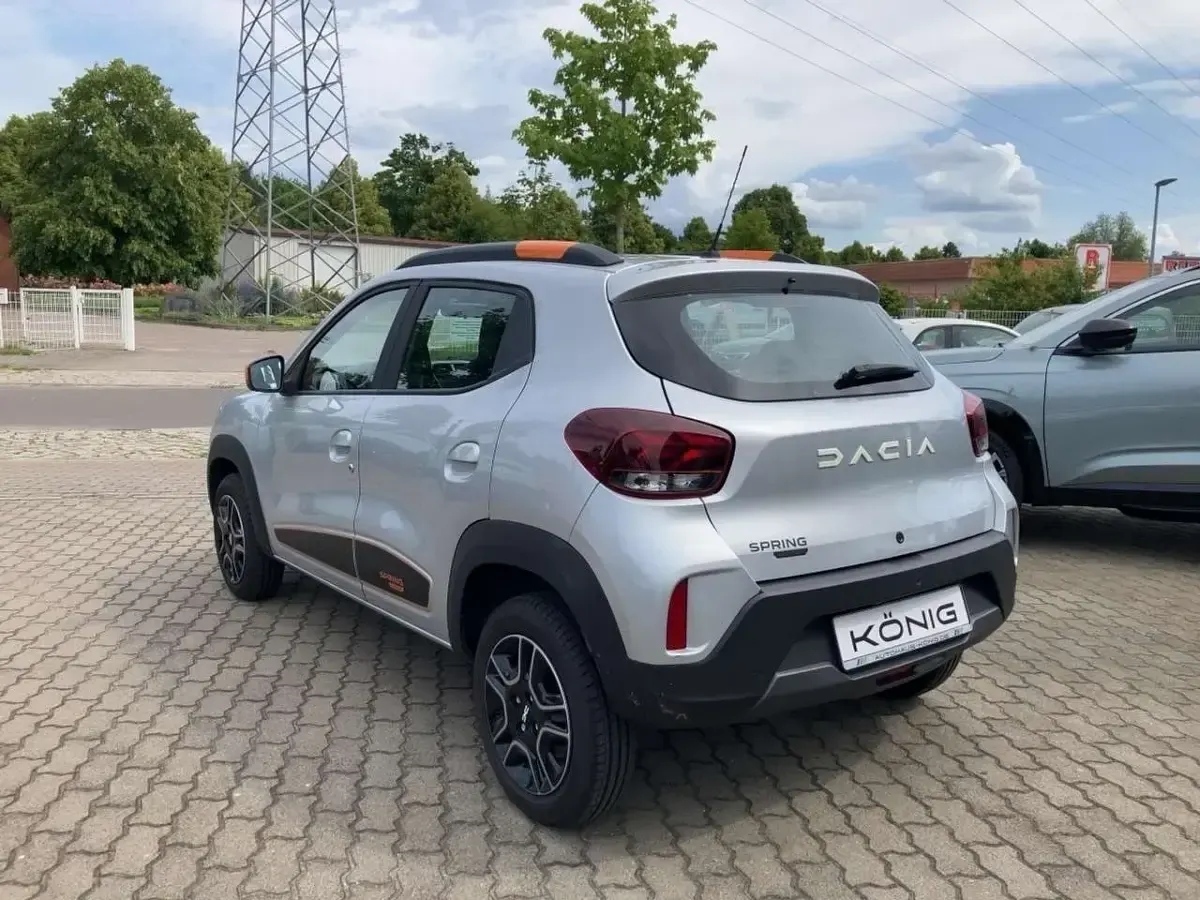 Käytetty Dacia Spring 19 kW (26 HP) 2023 Harmaa Viistoperä