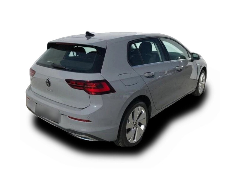 Verkauft VW Golf 8 1.5 TSI Life - Mond., gebraucht 2021, 0 km in DE