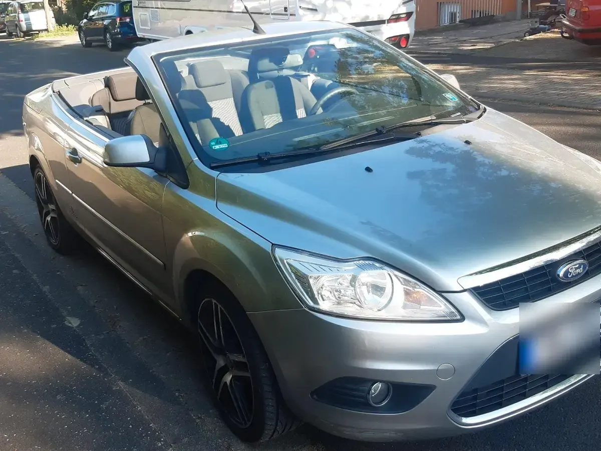 Gebraucht Ford Focus Cabriolet 136 PS (100 kW) 2008 Gold Cabrio